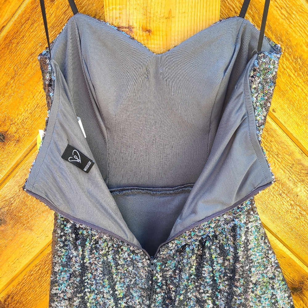 NWTs Windsor Strapless Sweetheart Charcoal Solid Sequin Dress - Picture 5 of 7